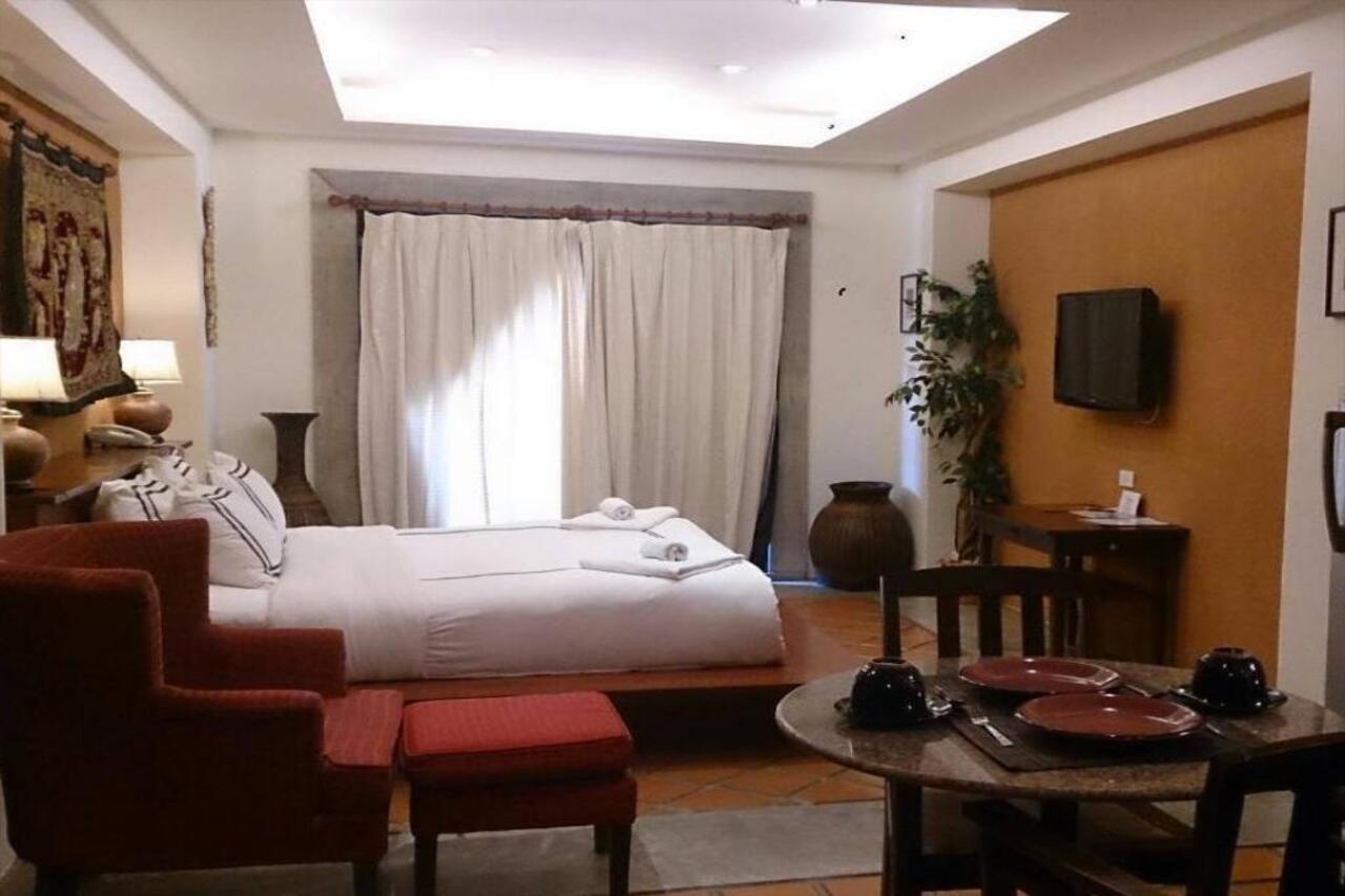 Nirvana Boutique Suites Jomtien Beach Exterior photo