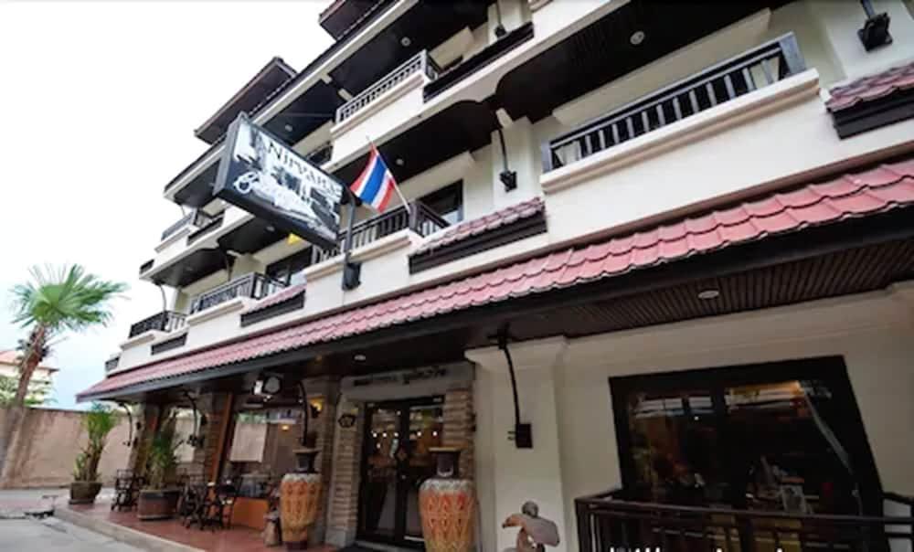 Nirvana Boutique Suites Jomtien Beach Exterior photo