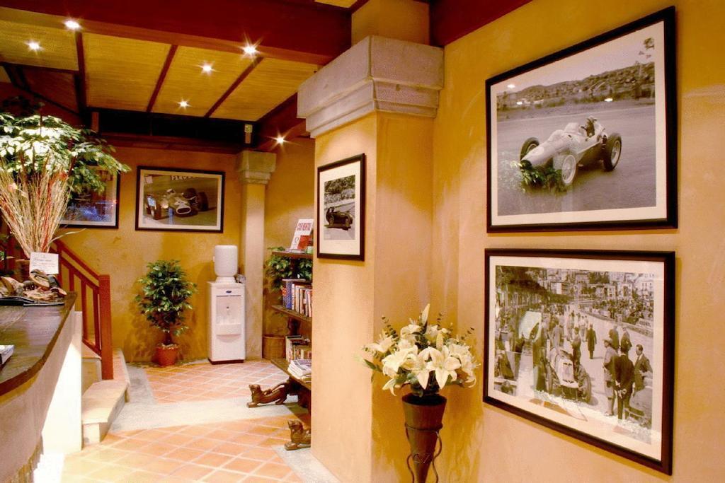 Nirvana Boutique Suites Jomtien Beach Exterior photo