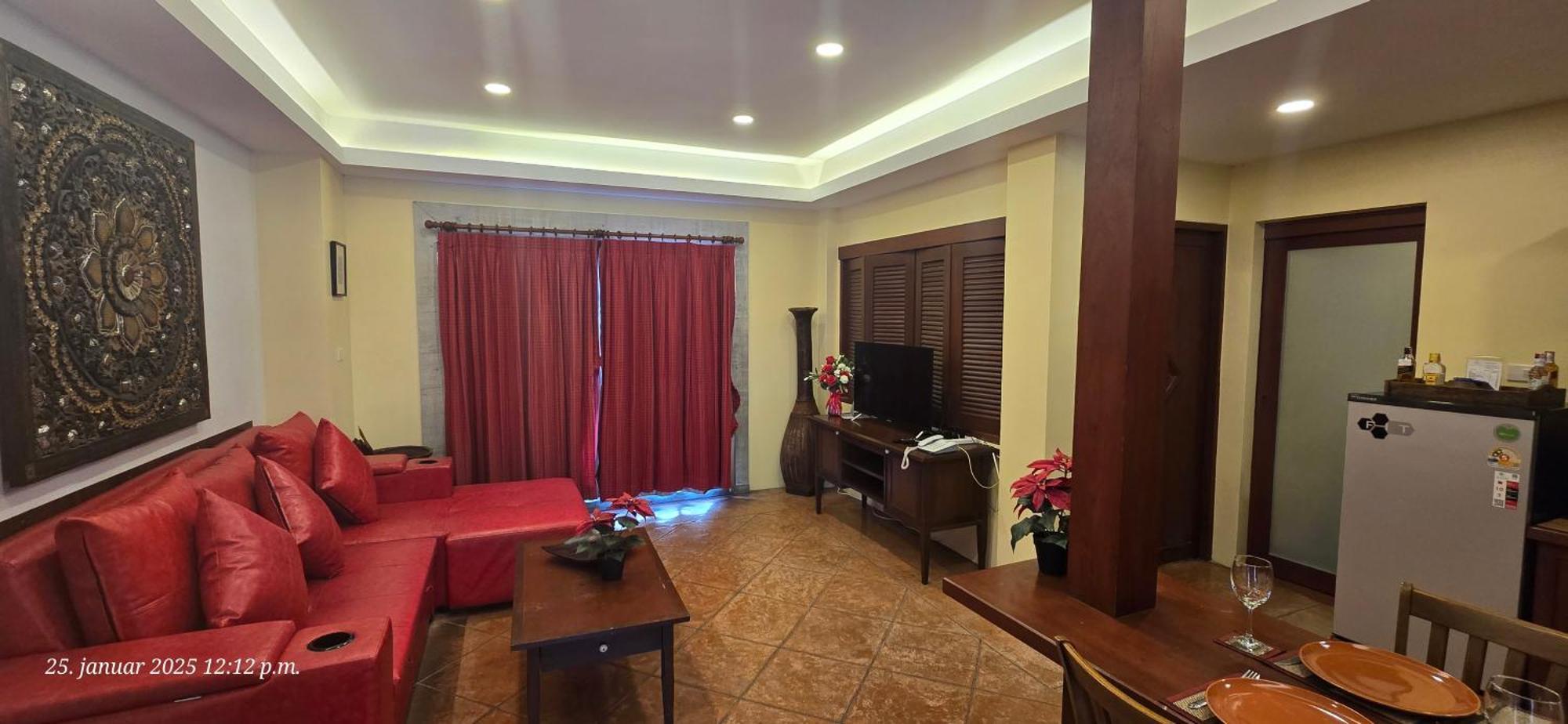 Nirvana Boutique Suites Jomtien Beach Exterior photo